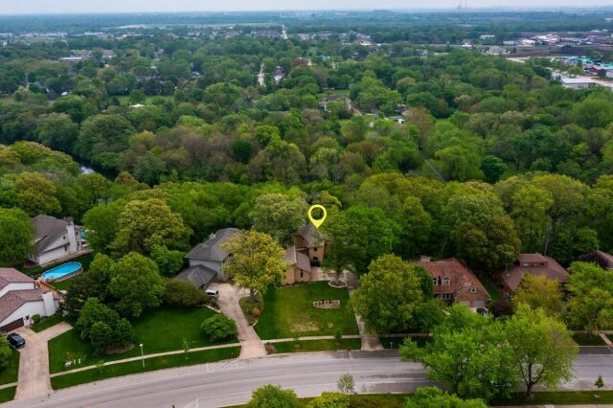 Picture of Home For Sale in Shorewood, Illinois, United States
