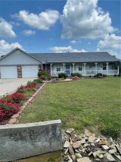 Home For Sale in Subiaco, Arkansas