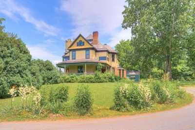 Home For Sale in Radford, Virginia