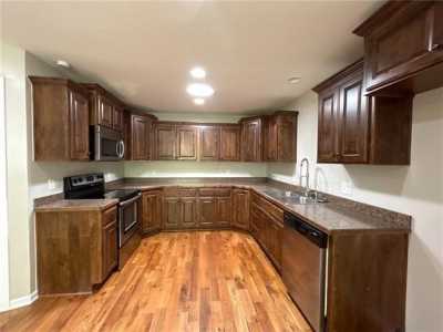 Home For Sale in Bonner Springs, Kansas