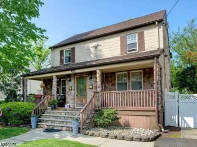 Home For Sale in Roselle Park, New Jersey