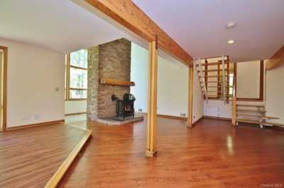 Home For Sale in Mahopac, New York