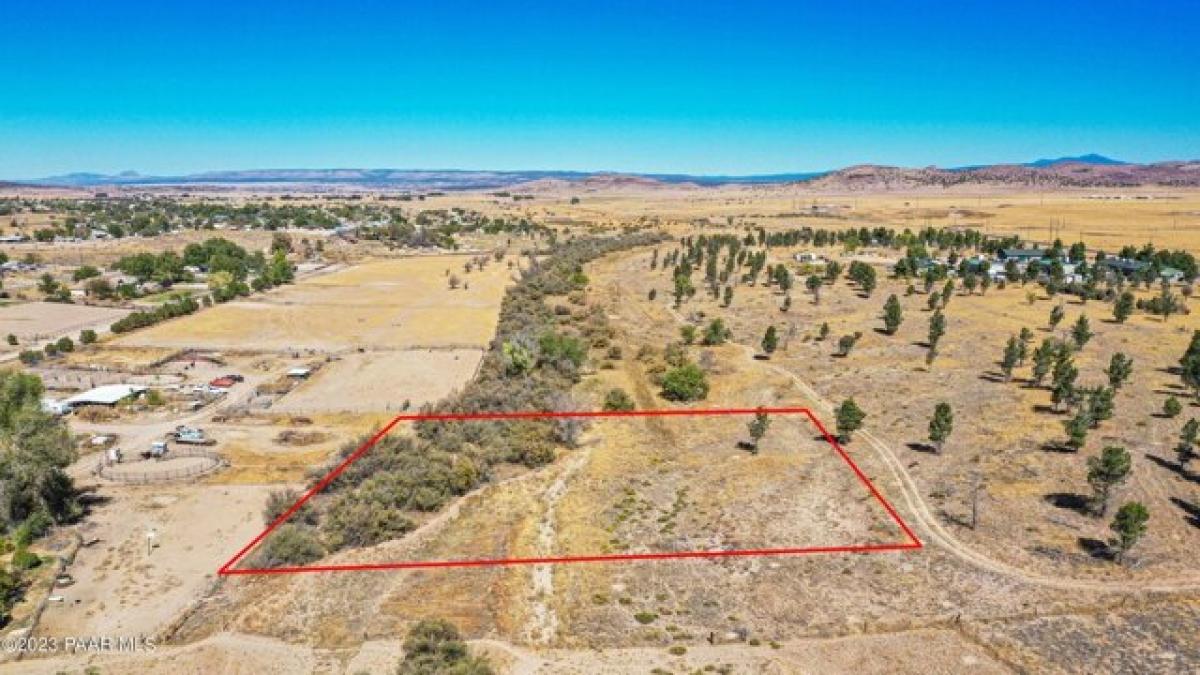 Picture of Residential Land For Sale in Chino Valley, Arizona, United States