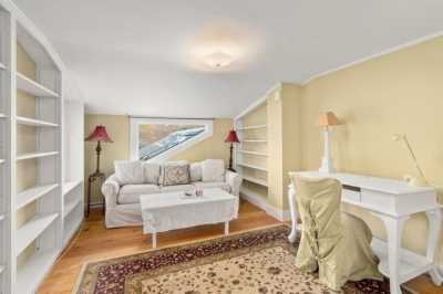 Home For Sale in Wellesley, Massachusetts