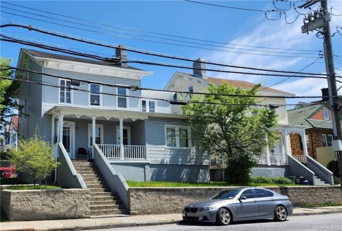 Picture of Home For Sale in Ossining, New York, United States
