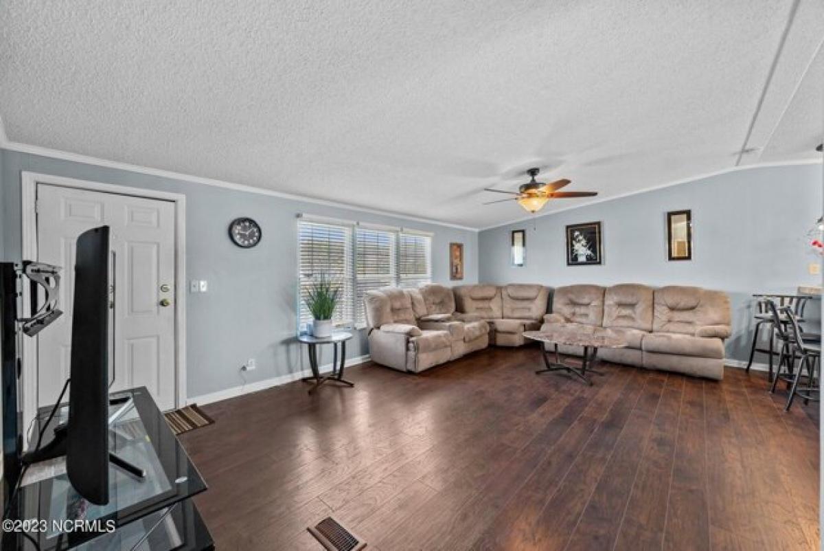 Picture of Home For Sale in La Grange, North Carolina, United States