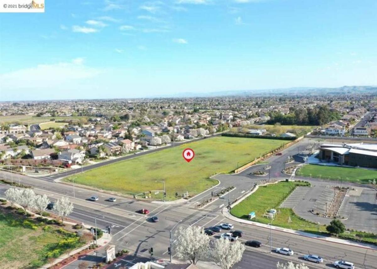 Picture of Residential Land For Sale in Brentwood, California, United States