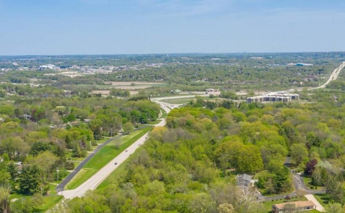 Picture of Residential Land For Sale in Waukesha, Wisconsin, United States
