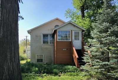 Home For Sale in Lake Villa, Illinois