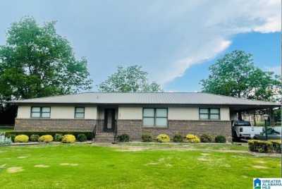 Home For Sale in Oxford, Alabama