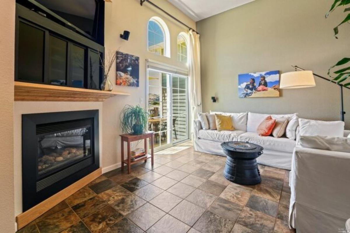 Picture of Home For Sale in Benicia, California, United States