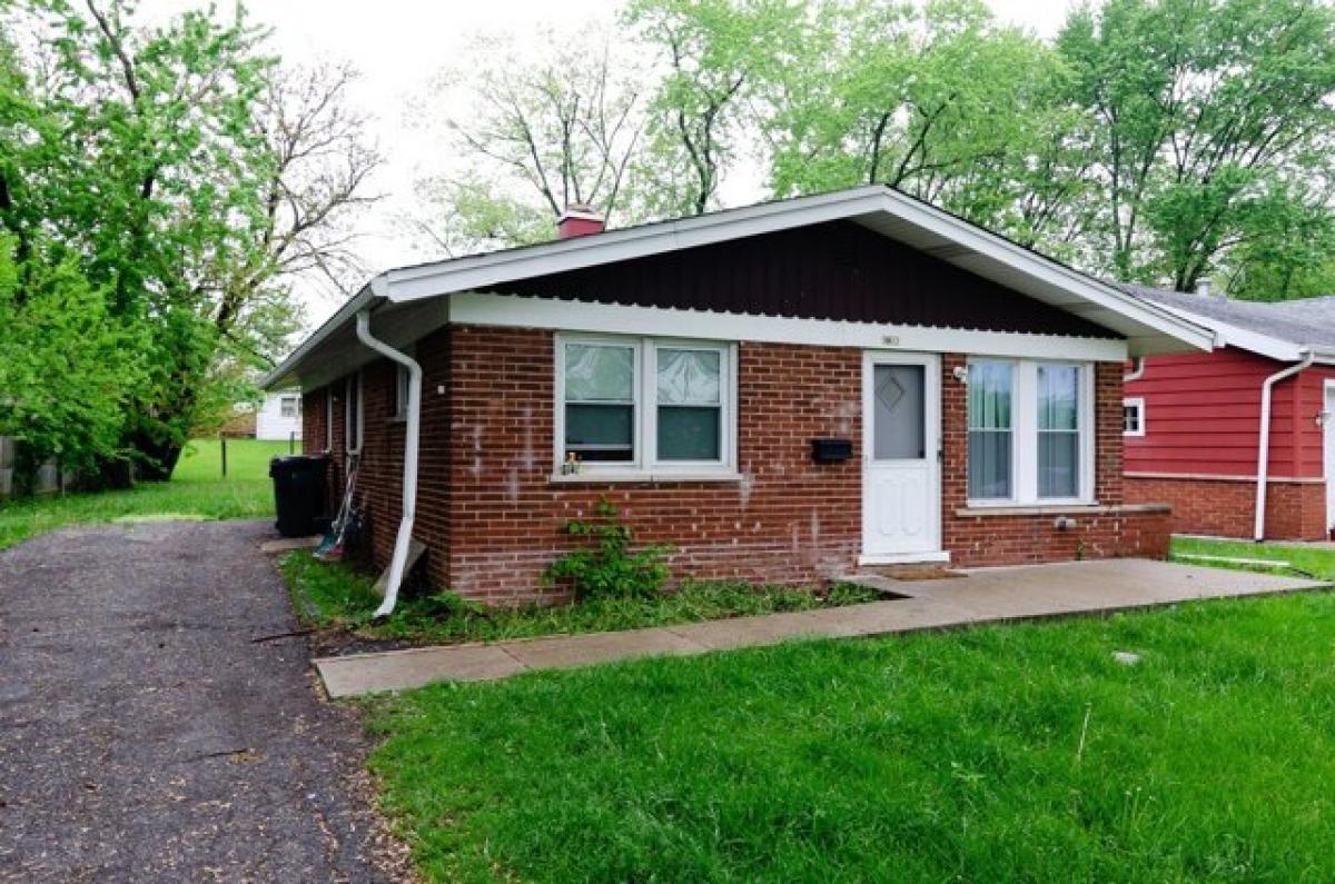 Picture of Home For Sale in Hazel Crest, Illinois, United States
