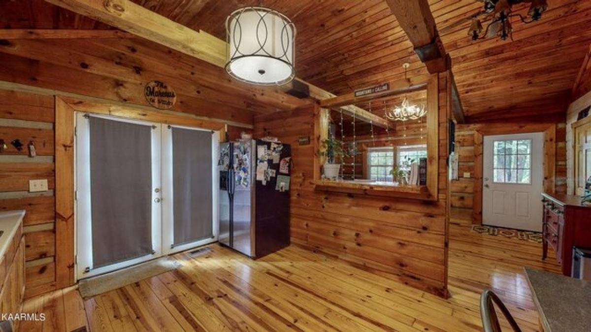 Picture of Home For Sale in Tellico Plains, Tennessee, United States