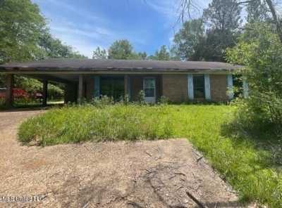 Home For Sale in Magee, Mississippi