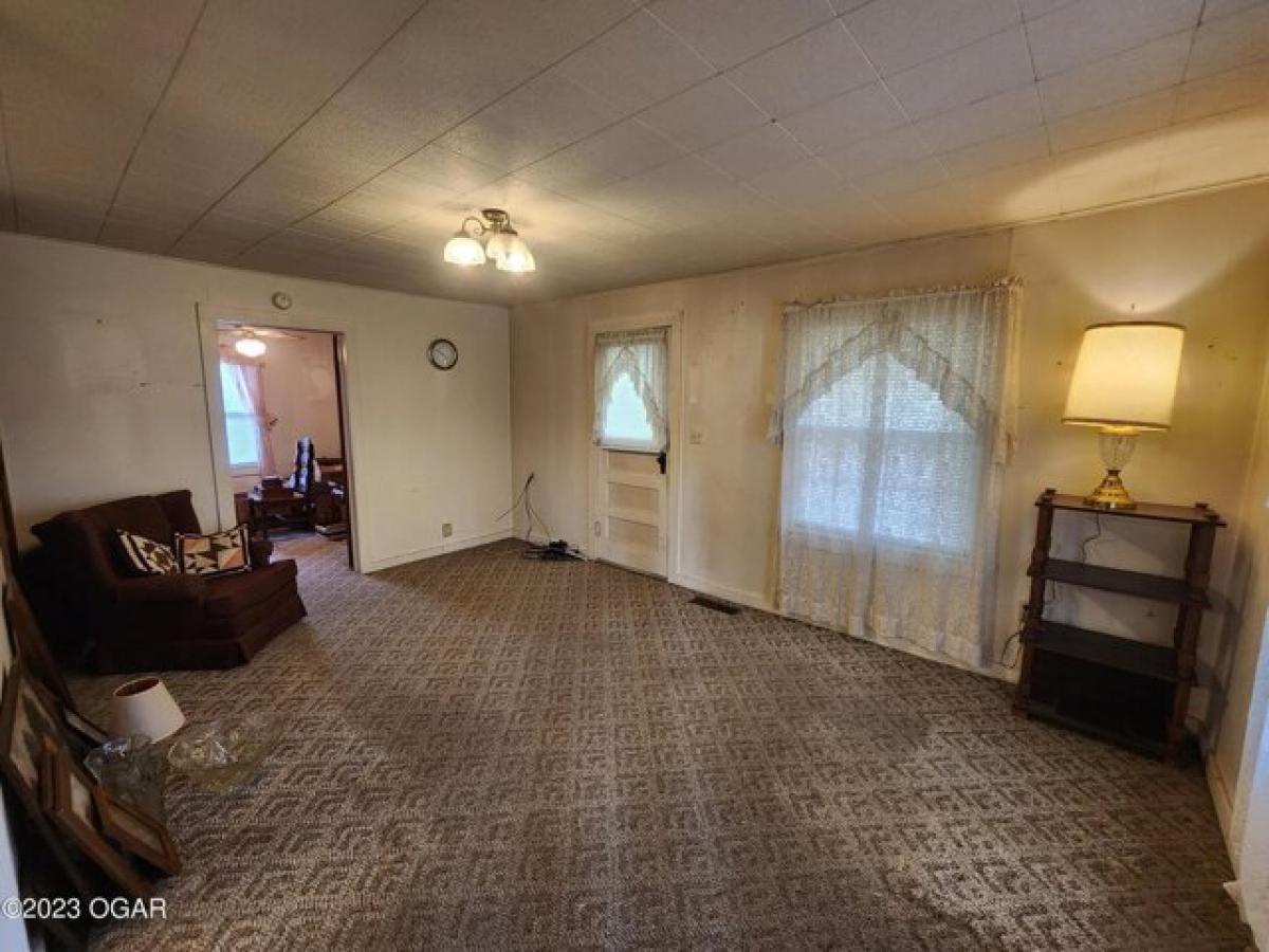Picture of Home For Sale in Seneca, Missouri, United States