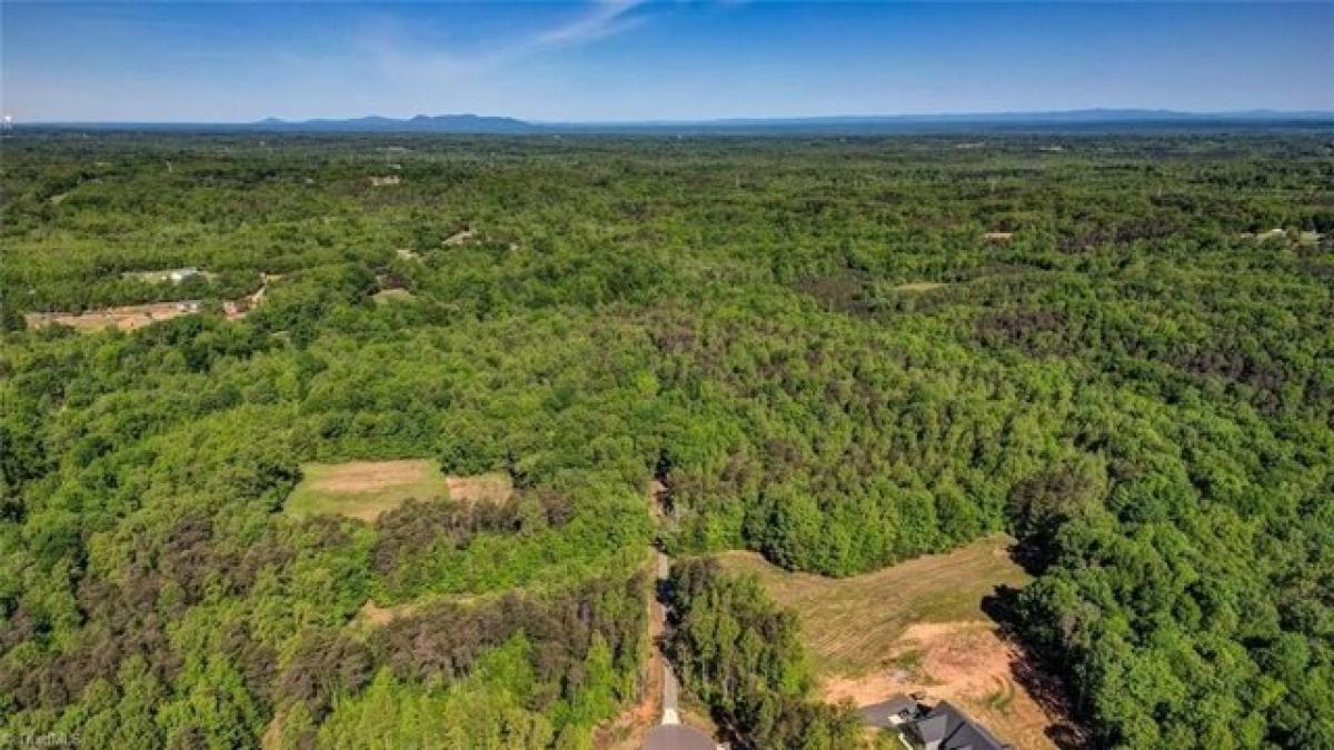 Picture of Residential Land For Sale in Summerfield, North Carolina, United States