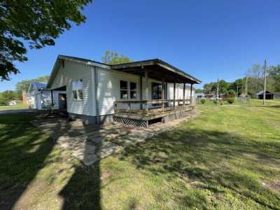Home For Sale in Cayuga, Indiana