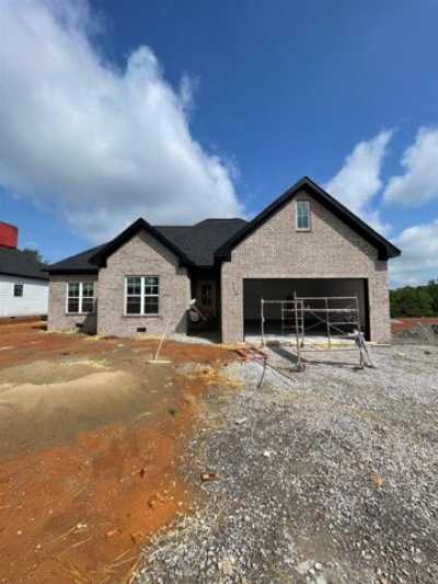Home For Sale in Alvaton, Kentucky