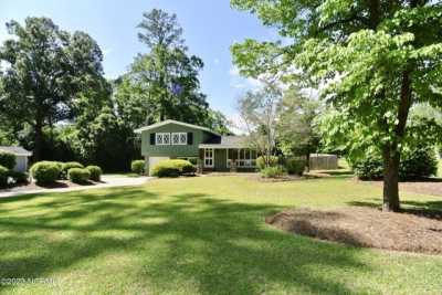 Home For Sale in Trent Woods, North Carolina