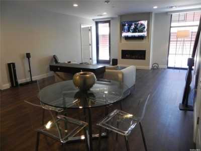 Apartment For Rent in Roslyn, New York