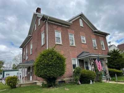 Home For Sale in Latrobe, Pennsylvania