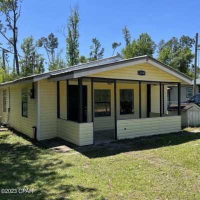 Home For Sale in Fountain, Florida