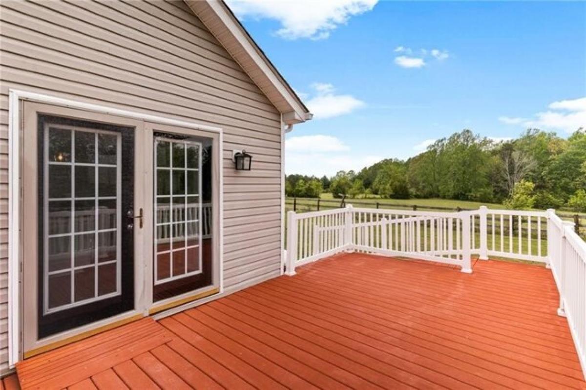 Picture of Home For Sale in Farmville, Virginia, United States