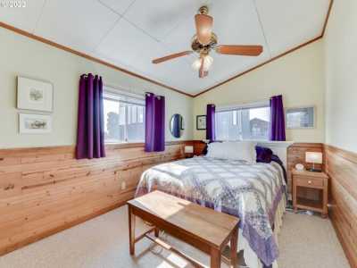 Home For Sale in Scappoose, Oregon