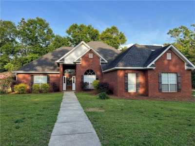 Home For Sale in Semmes, Alabama