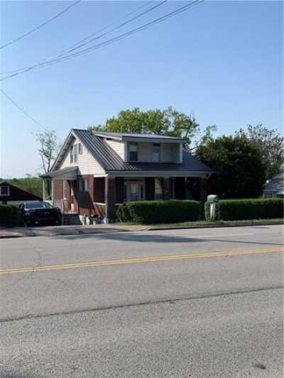 Home For Sale in Monroeville, Pennsylvania