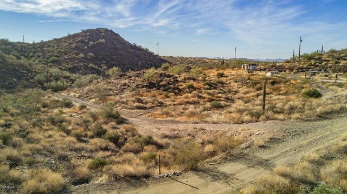 Picture of Residential Land For Sale in New River, Arizona, United States