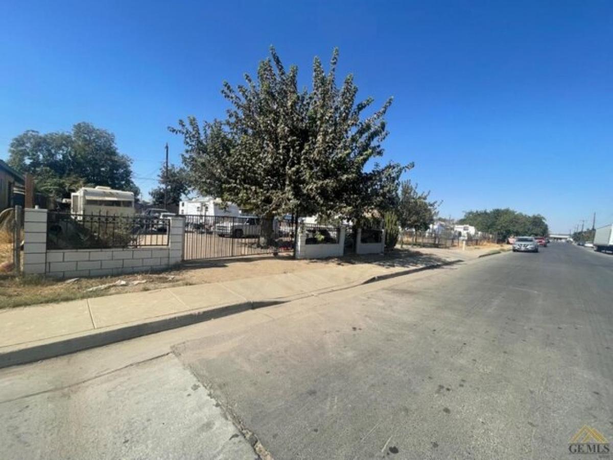 Picture of Residential Land For Sale in Bakersfield, California, United States