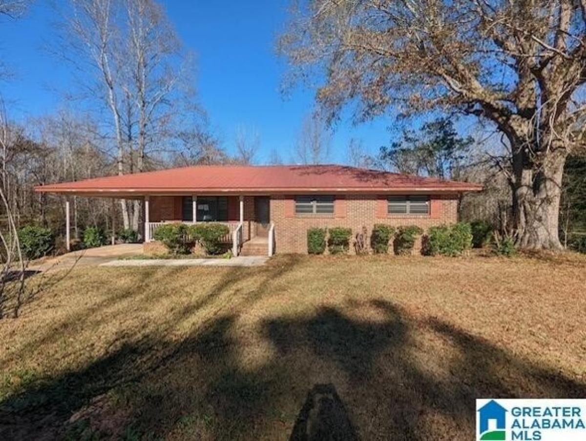 Picture of Home For Sale in Sylacauga, Alabama, United States