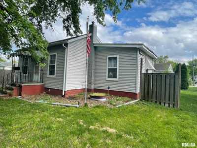 Home For Sale in Lincoln, Illinois