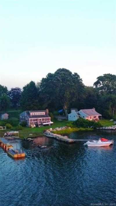 Home For Sale in Stonington, Connecticut