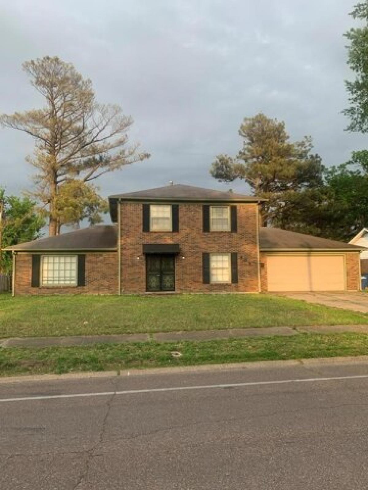 Picture of Home For Sale in West Memphis, Arkansas, United States