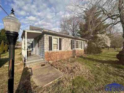 Home For Sale in Clinton, Indiana