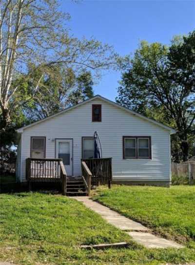 Home For Sale in Caseyville, Illinois