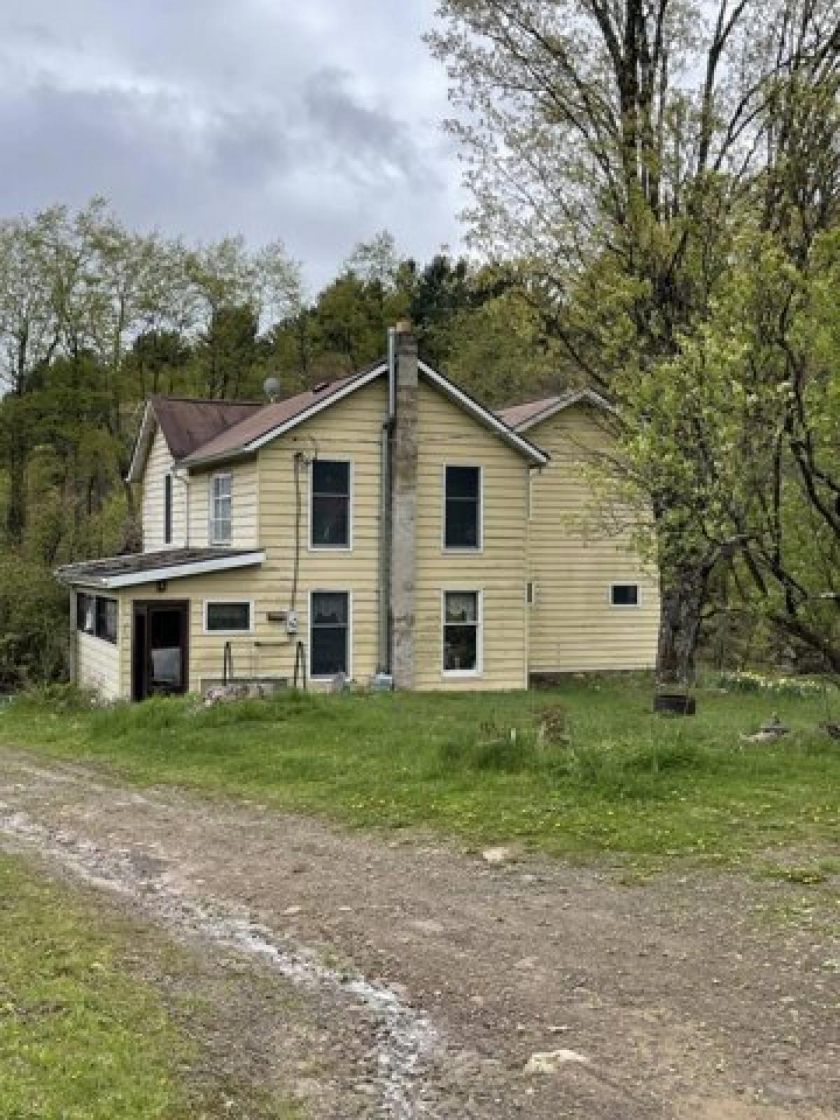 Picture of Home For Sale in Gaines, Pennsylvania, United States