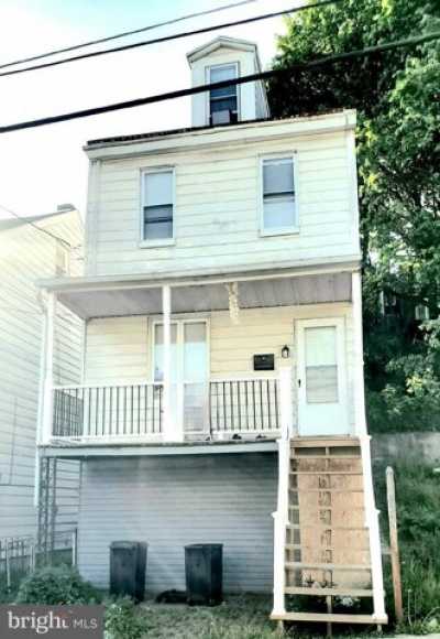 Home For Sale in Pottsville, Pennsylvania