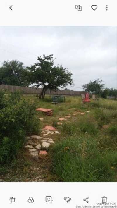 Home For Sale in Bandera, Texas