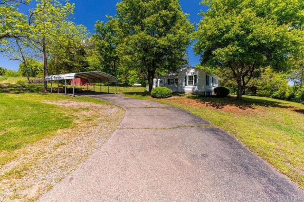 Picture of Home For Sale in Gretna, Virginia, United States