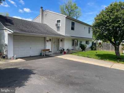 Home For Sale in Croydon, Pennsylvania