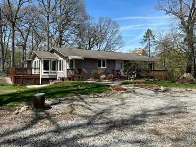 Home For Sale in Hebron, Indiana