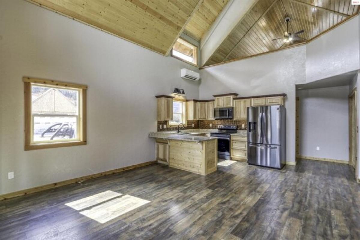 Picture of Home For Sale in Clark Fork, Idaho, United States
