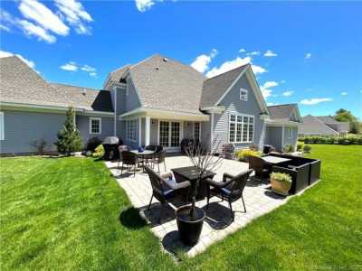 Home For Sale in Middlebury, Connecticut