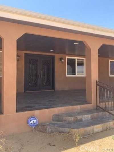 Home For Sale in Rosamond, California