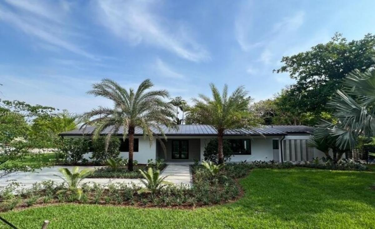 Picture of Home For Sale in South Miami, Florida, United States