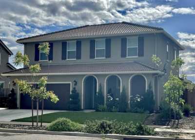 Home For Sale in Escalon, California