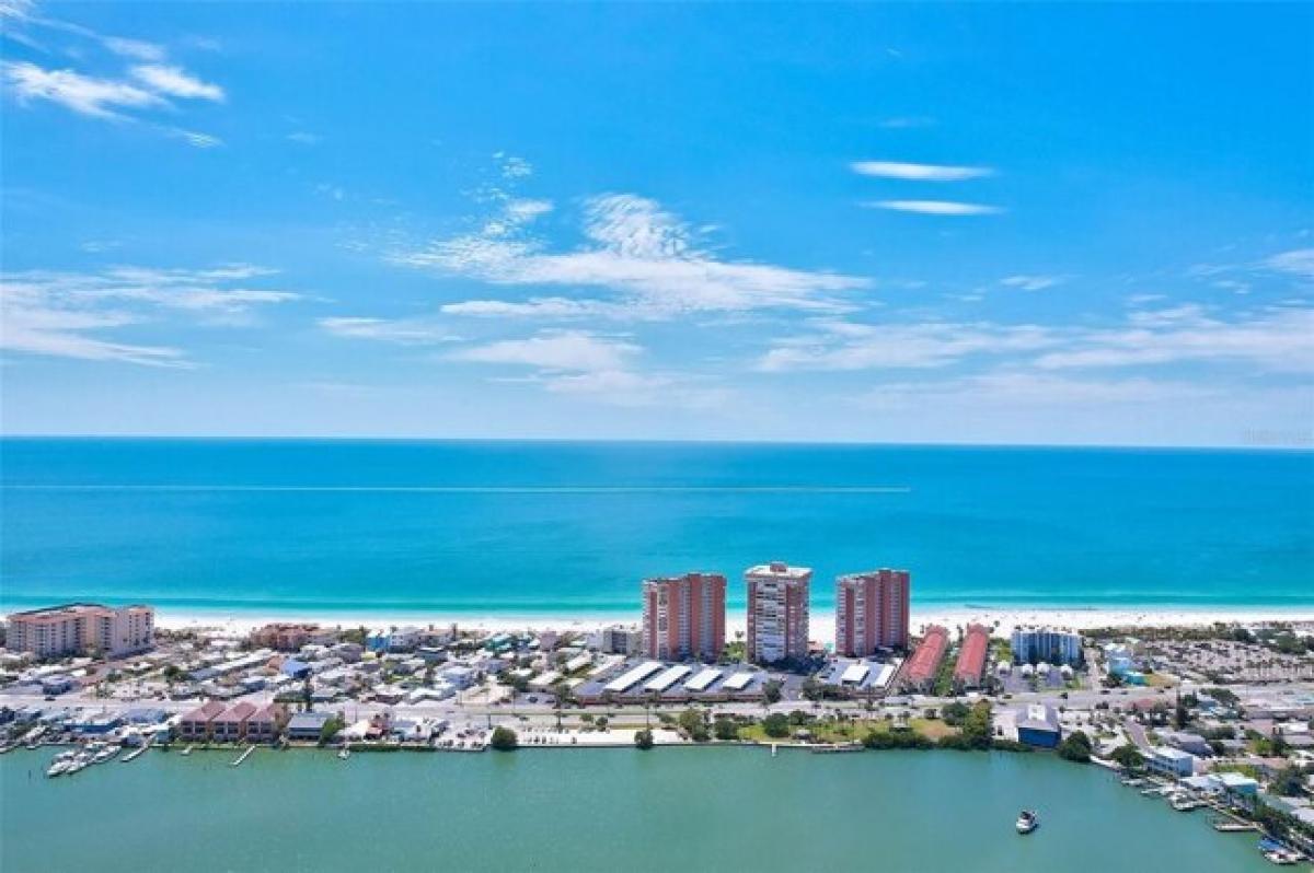 Picture of Home For Sale in Redington Shores, Florida, United States